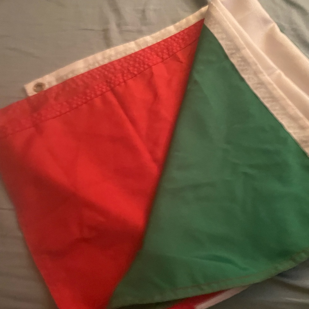 Italian Flag, red white and green